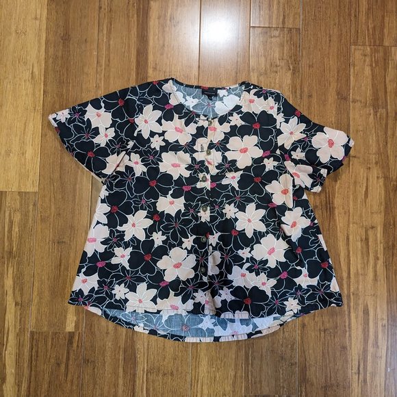Who What Wear Floral Button Down Top - Picture 6 of 10